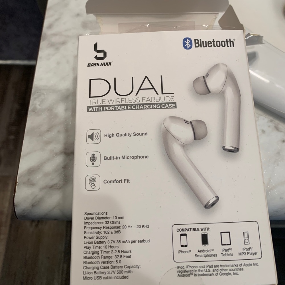 Dual Bluetooth wireless earbuds